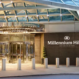 4* מלון Millennium Hilton One Un Plaza